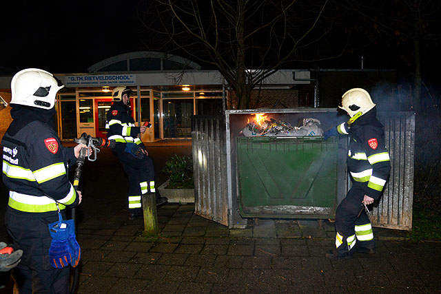 2013/324/GB 20131220a 001 Containerbrand Einsteinlaan.jpg